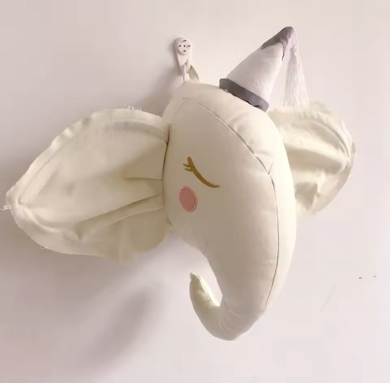 Cabeza colgante de elefante nordico